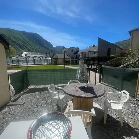 Avec Piscine En Vallee D'ossau